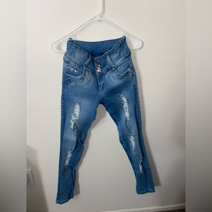 Colombian high waisted light wash skinny jeans, butt lifting, stretchy